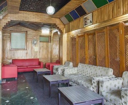 Hotel Pamposh Srinagar  Bagian luar foto